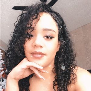 Meet your Posher, Daizza